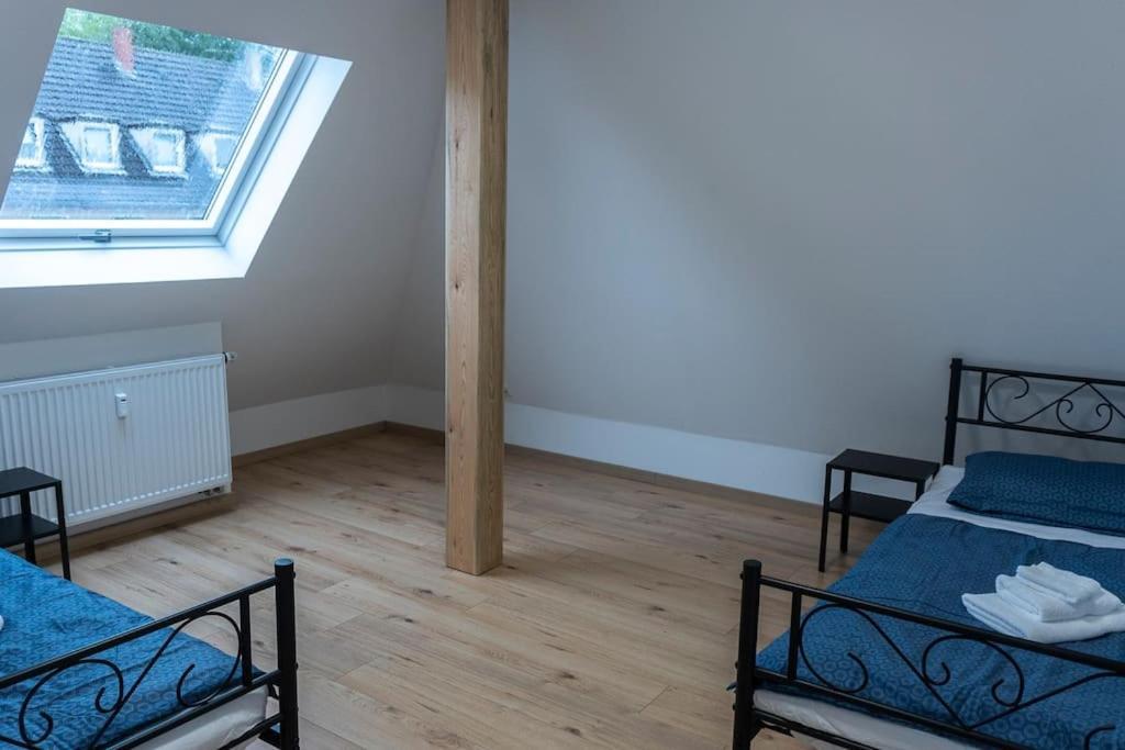 Moderne Ferienwohnung In Gelsenkirchen-Schalke Fuer 1 Bis 7 Personen Mit Terrasse, Ideal Fuer Gruppen & Stadionbesuche Exteriér fotografie